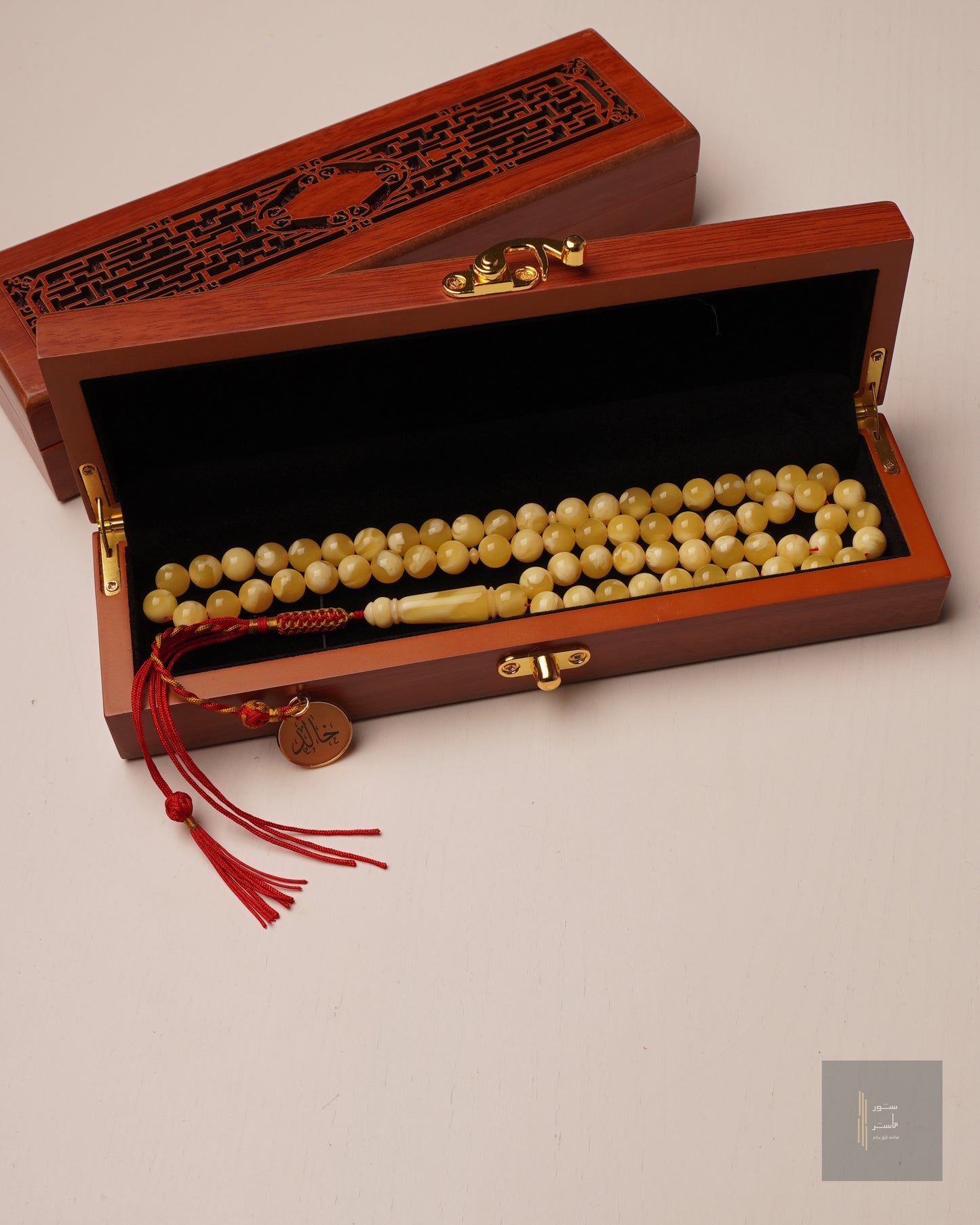 تراب كهرب شبيه الكهرب
