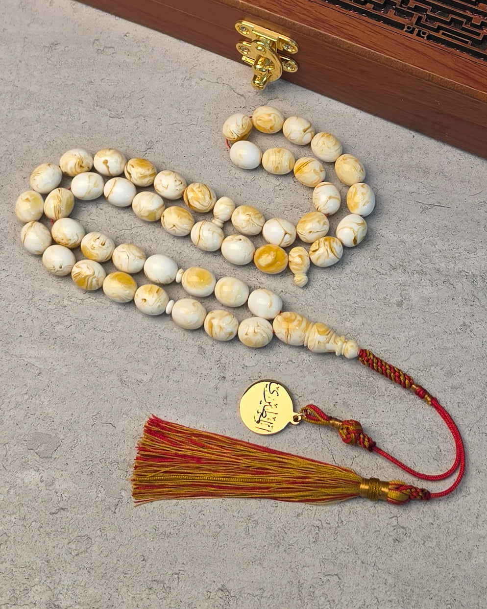 مستكه شبيه الكهرب سيراميكي مميز