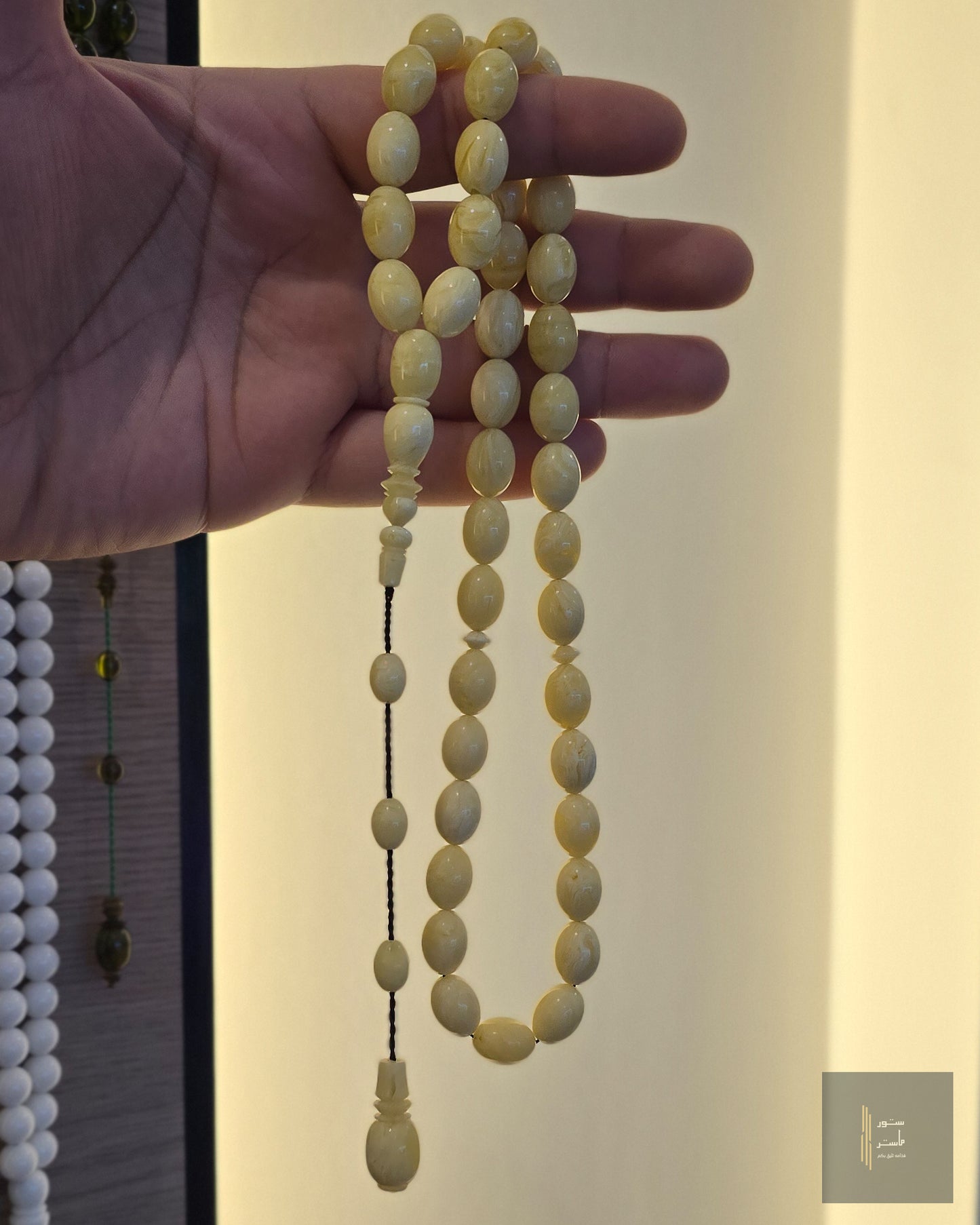 مستكه لون الكهرمان - تمليكه